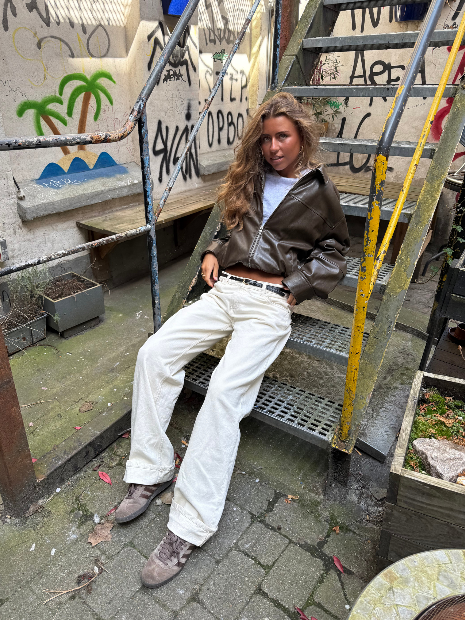ESTHER JEANS - BÍLÁ