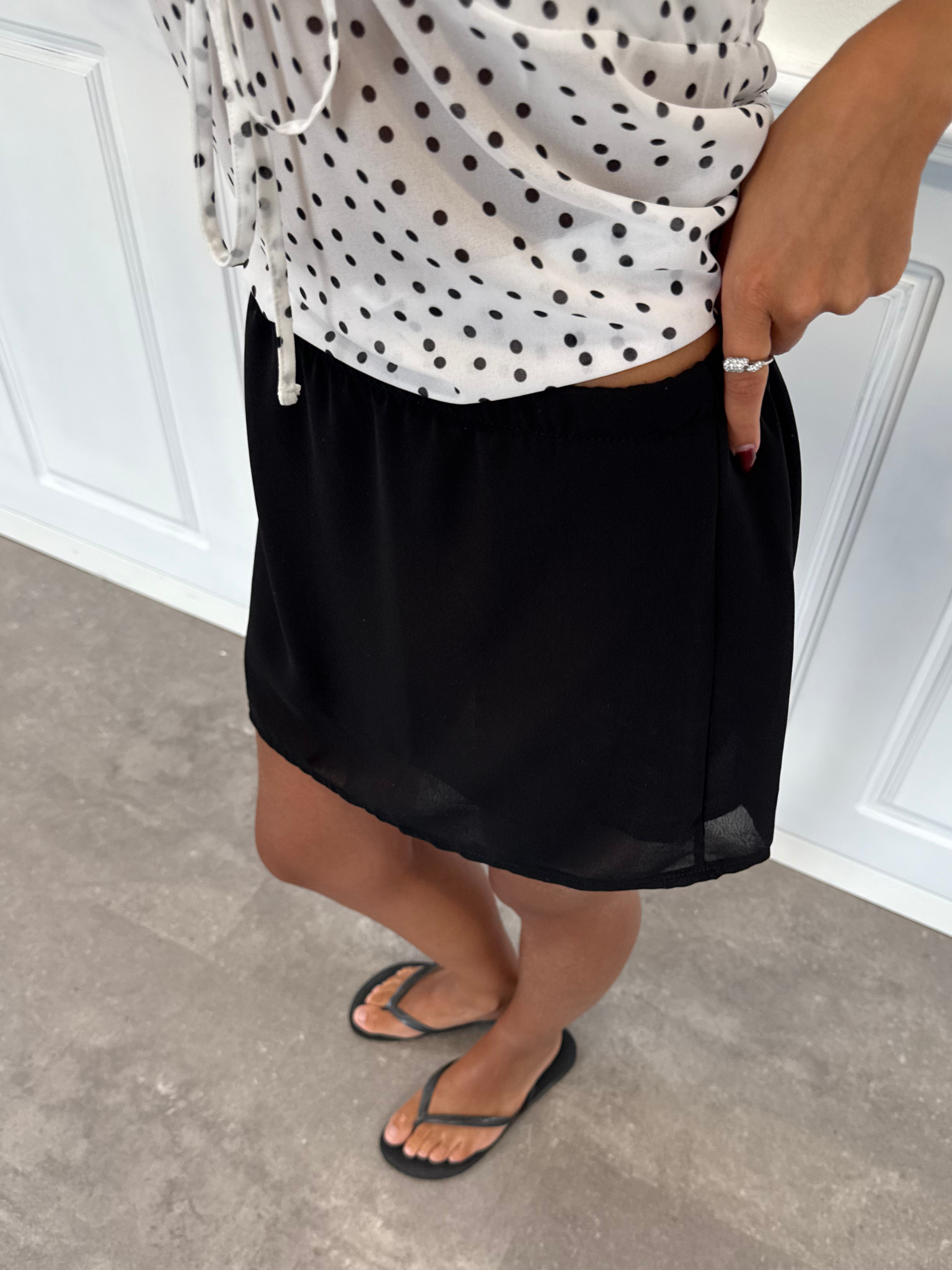 DONNA MINI SUKNĚ - ČERNÁ