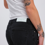 VERA JEANS - ČERNÁ