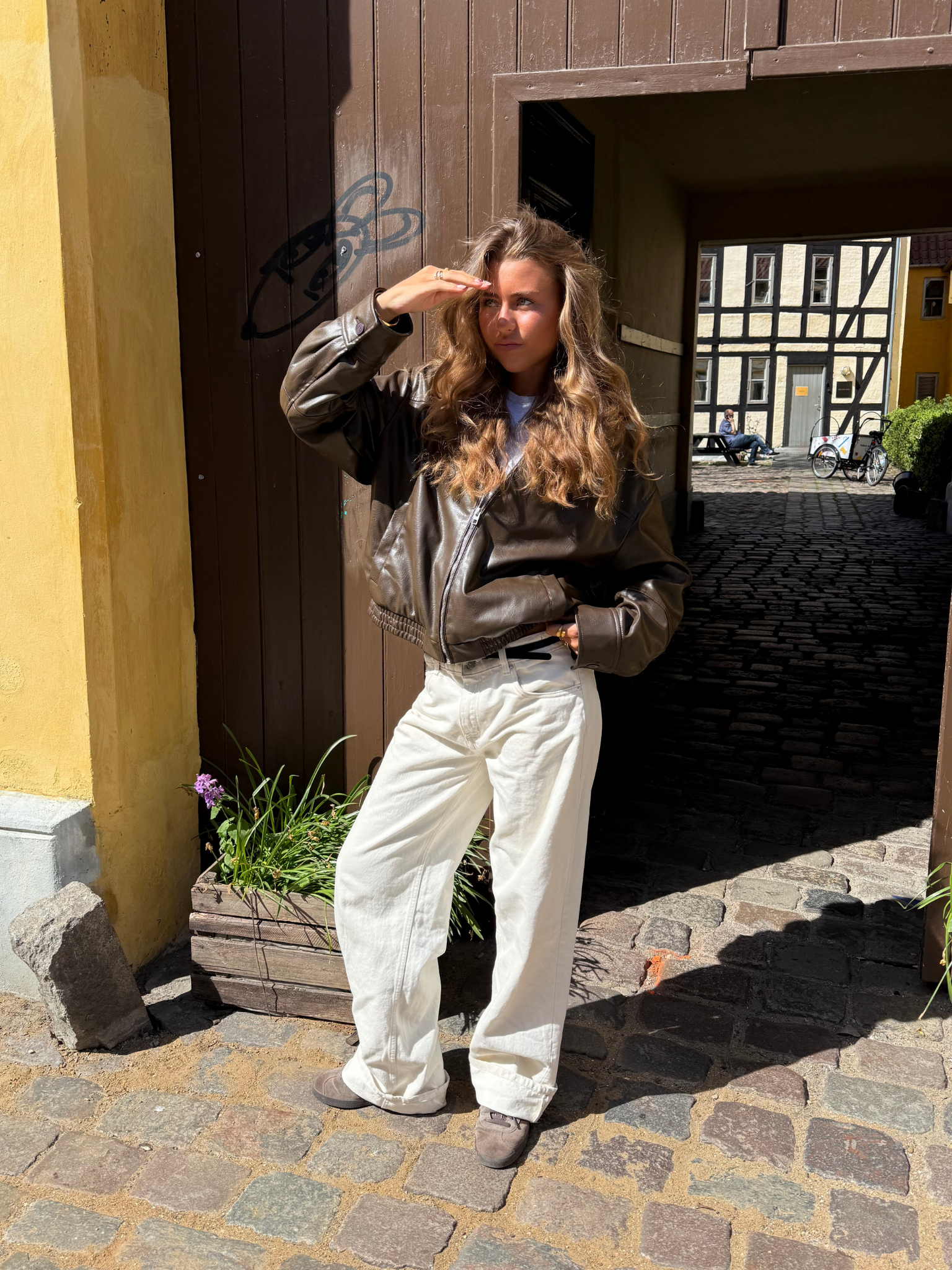 ESTHER JEANS - BÍLÁ