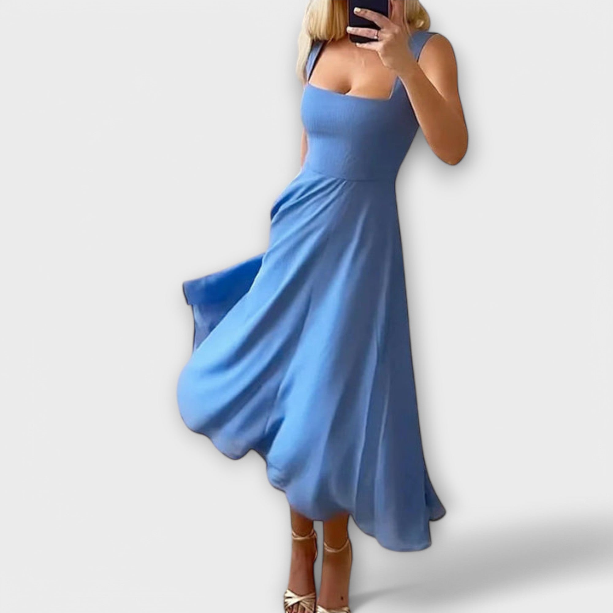 Elegantní šaty bez rukávů
