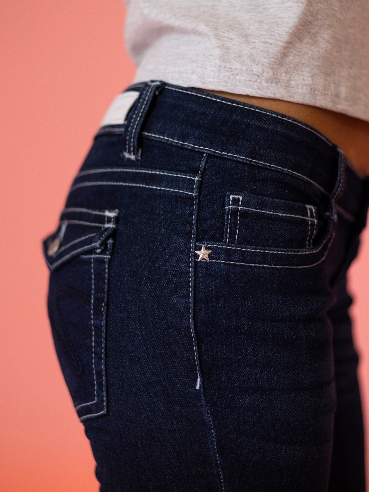 Džíny HANNAH Ultra Low Bootcut - Tmavě modrá