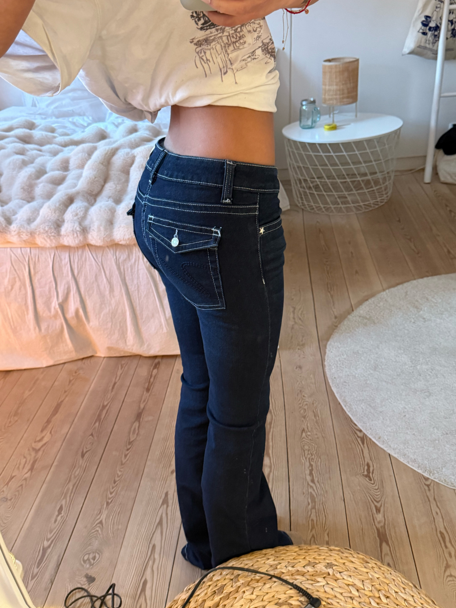Džíny HANNAH Ultra Low Bootcut - Tmavě modrá