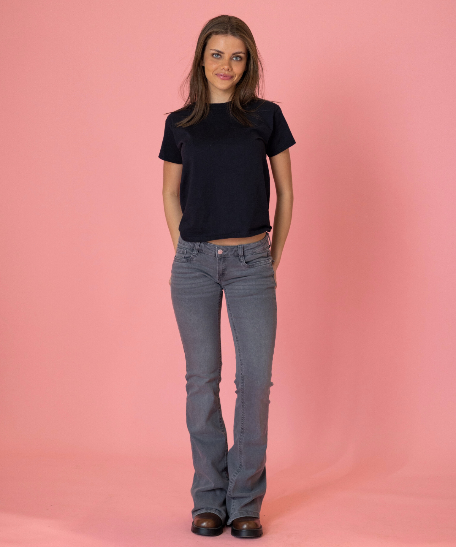 HANNAH Ultra Low Bootcut Džíny - Tmavě šedé