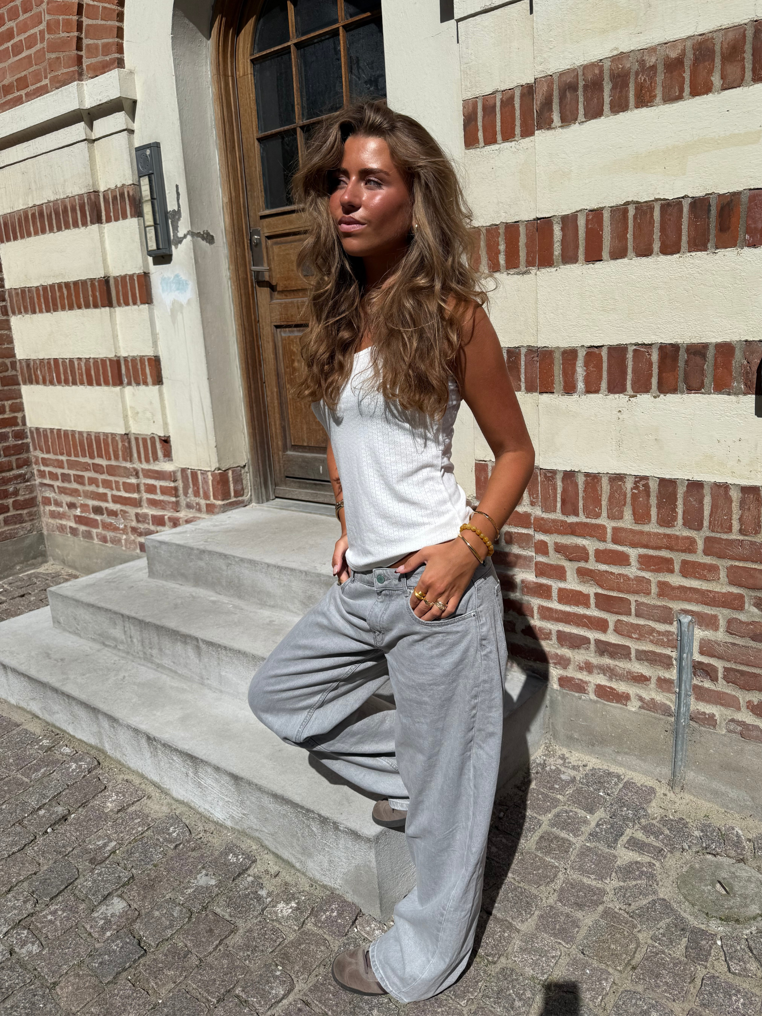 ESTHER JEANS - SVĚTLE ŠEDÉ