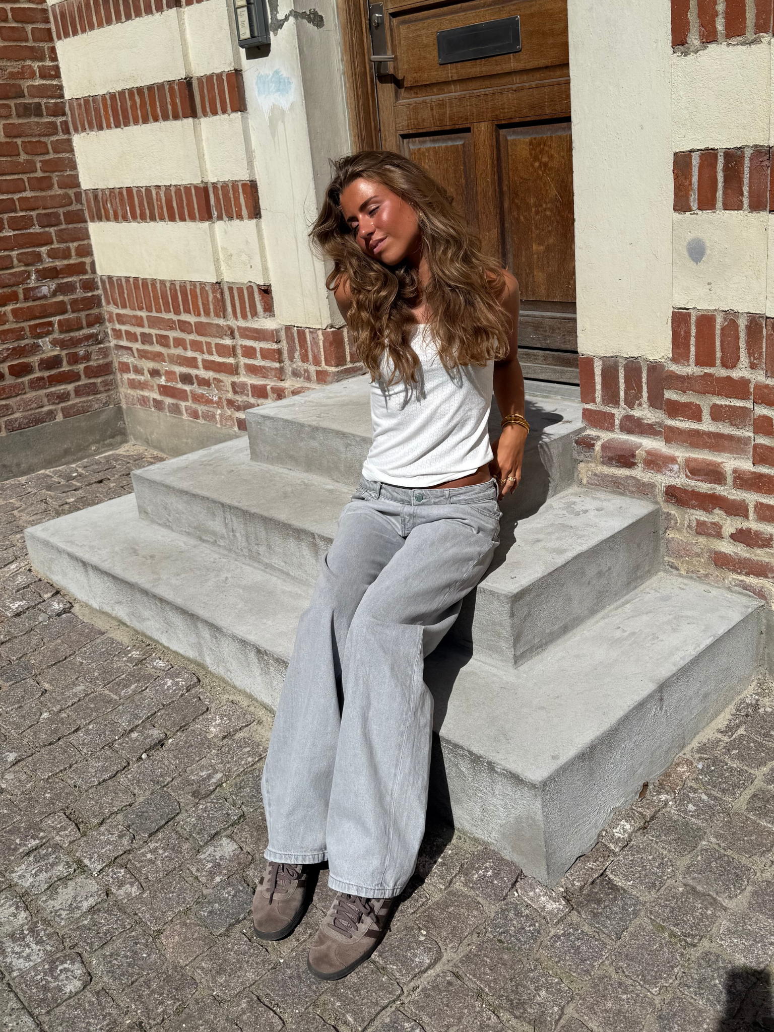 ESTHER JEANS - SVĚTLE ŠEDÉ