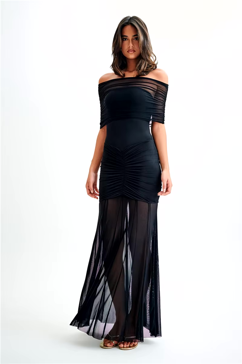 Mystique | Maxi Šaty s Off-Shoulder Mřížkou a Elegantním Střihem